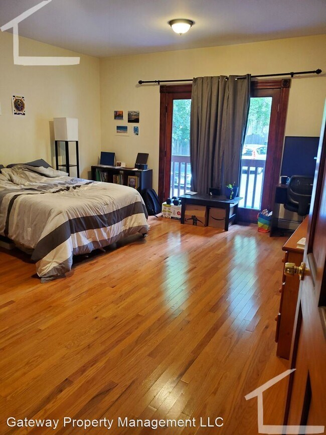 Building Photo - 4 br, 2 bath House - 173 Babcock St #1