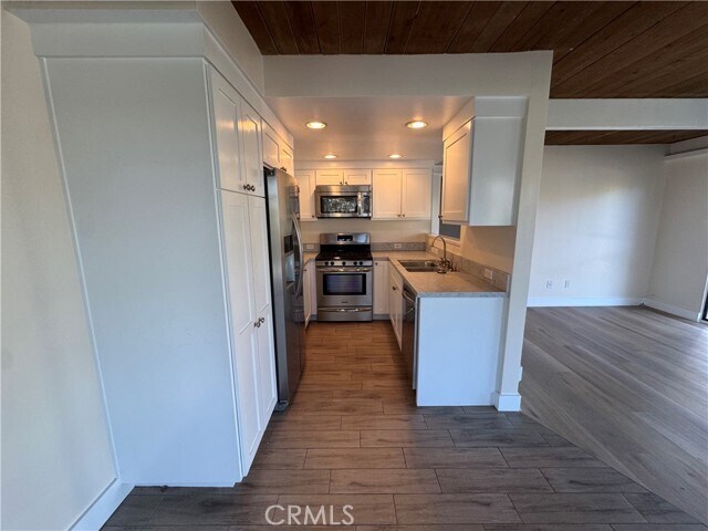 Building Photo - 280 Aster St