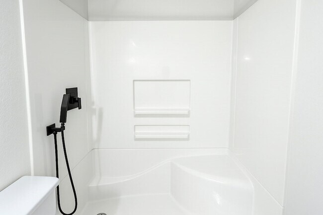 Building Photo - 2700 Clemson Cir