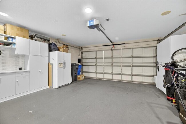 Building Photo - 12414 Cedarfield Dr