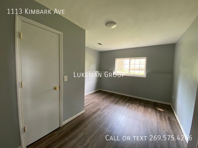 Building Photo - 1113 Kimbark Ave