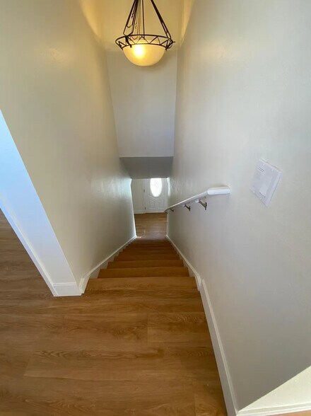 Building Photo - 2937 W Carson St