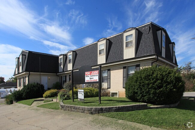 Primary Photo - 221 Porter Dr