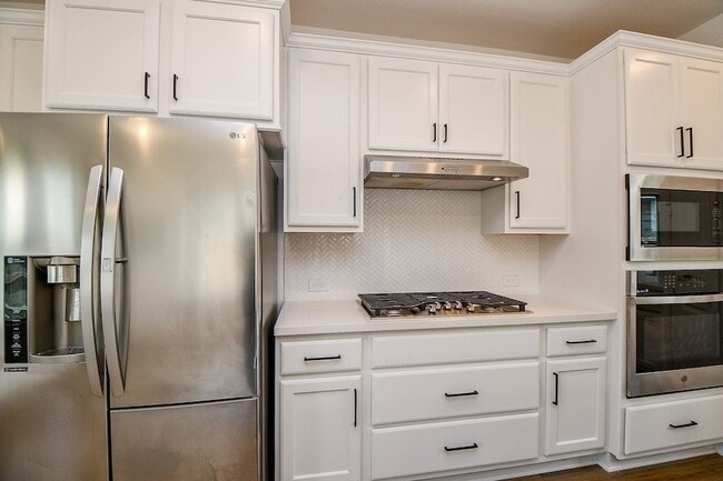 Building Photo - 943 Malibu Shr Ln