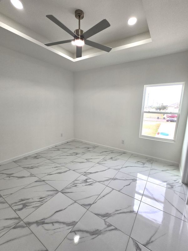 Building Photo - 3201 Magdalena St