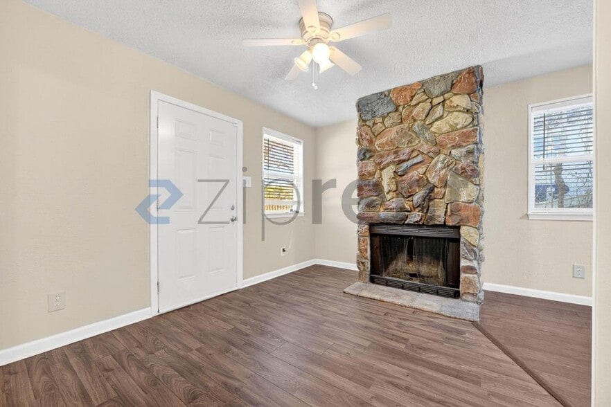 Building Photo - 1731 Morris St