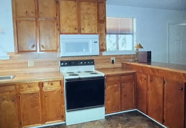 Building Photo - 20681 FM306