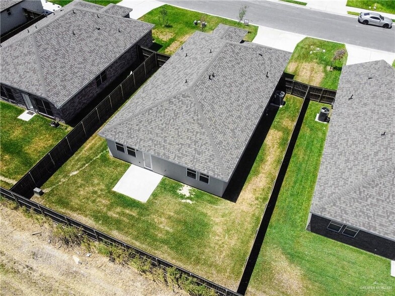 Building Photo - 14224 Chalk Ridge Dr