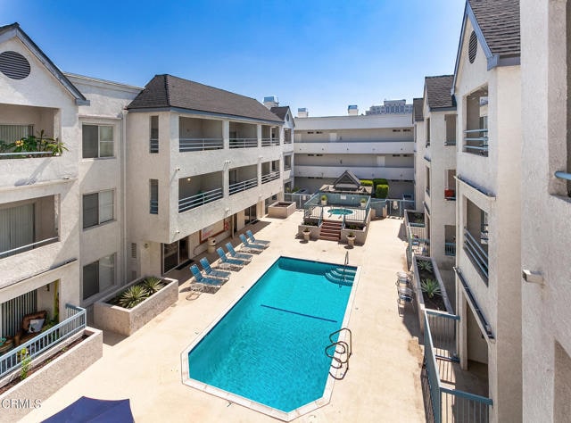 Building Photo - 300 N El Molino Ave