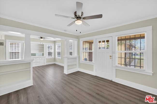 Building Photo - 5008 S Wilton Pl