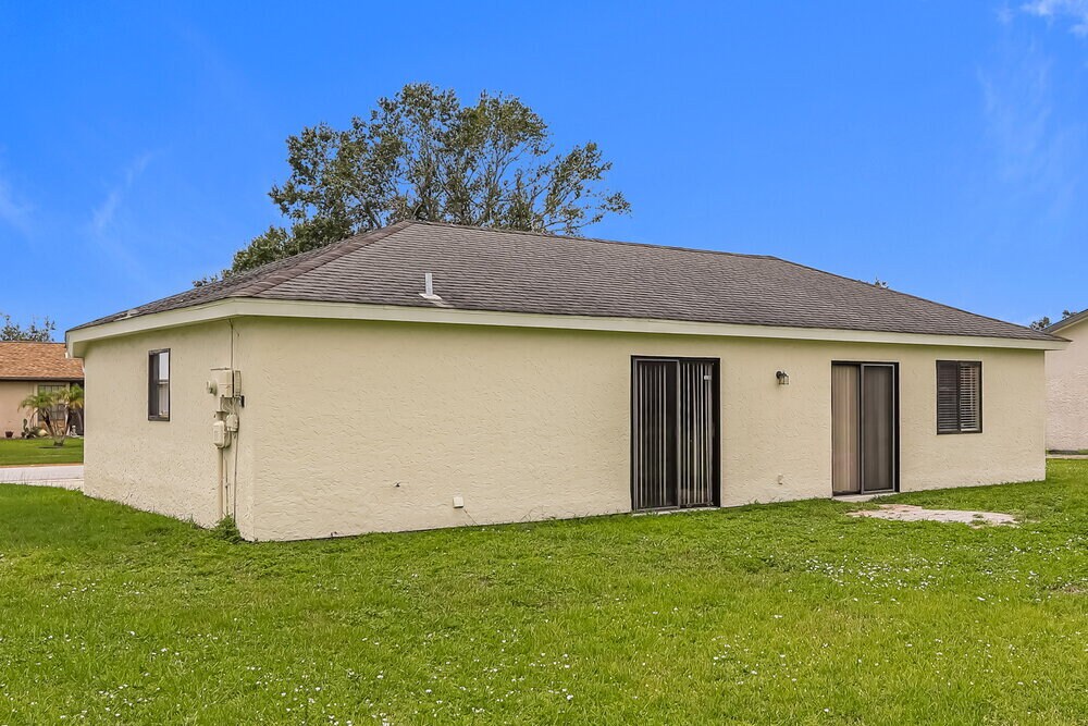 Building Photo - 7574 Mesa St