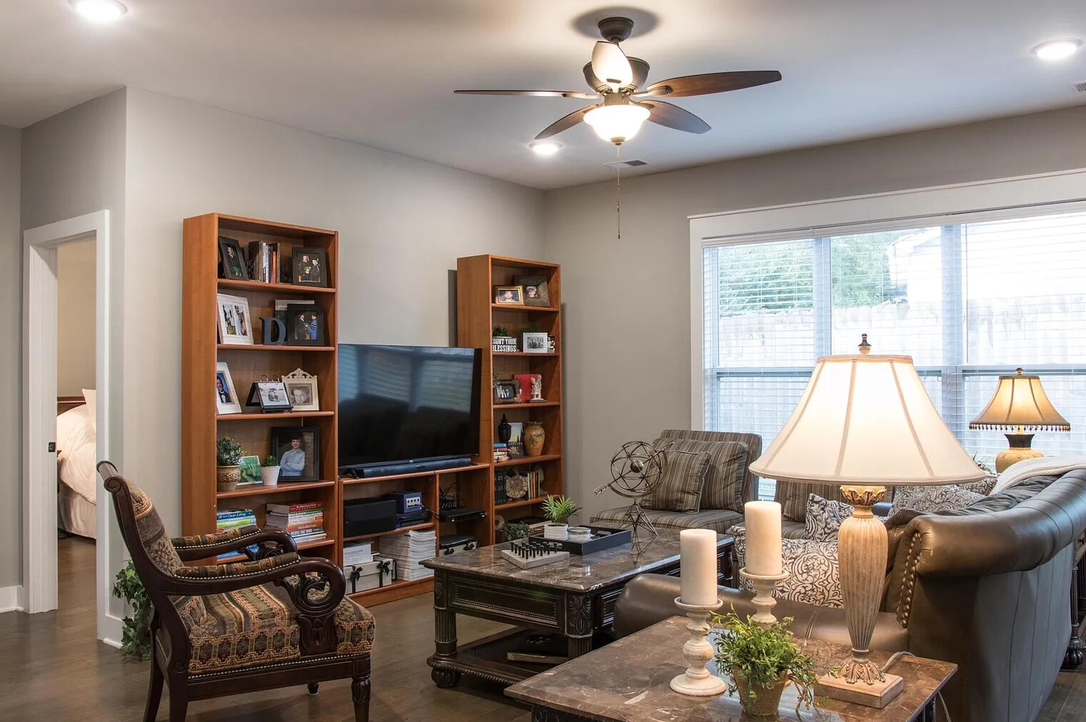 Building Photo - 304 Spring St