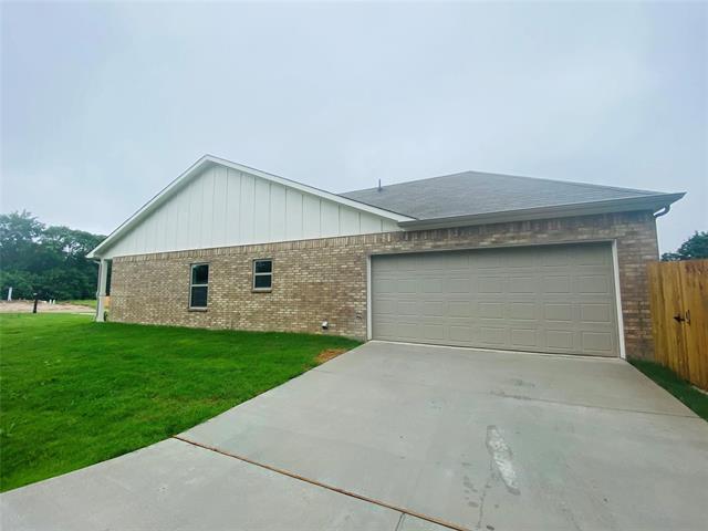 Building Photo - 100 Seay Ln