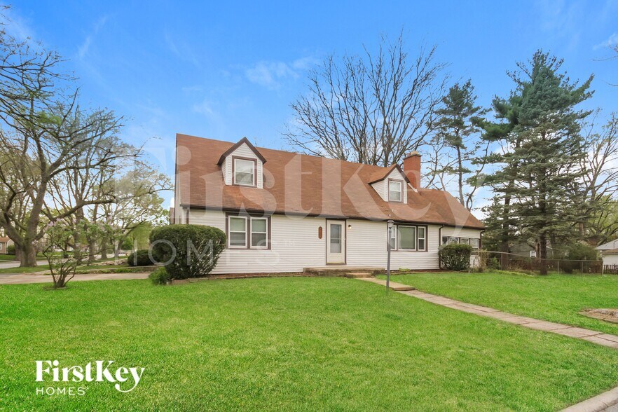 Building Photo - 1802 Evergreen Rd
