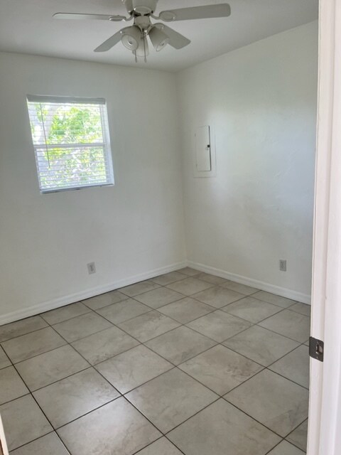 Building Photo - 771 Nerita St