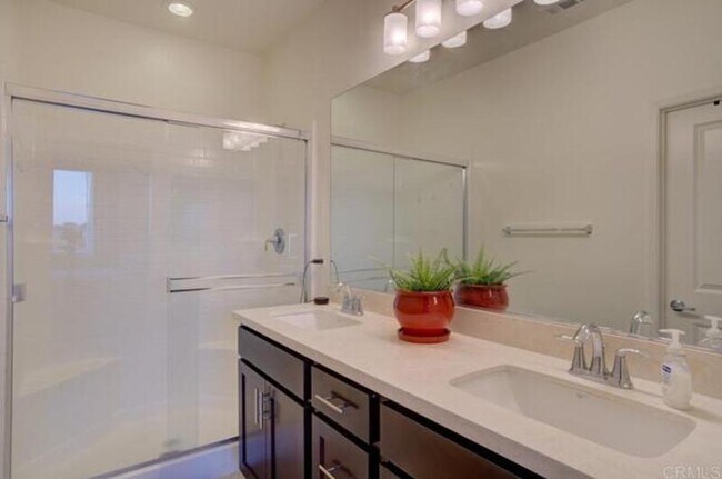 Building Photo - 5451 San Roberto