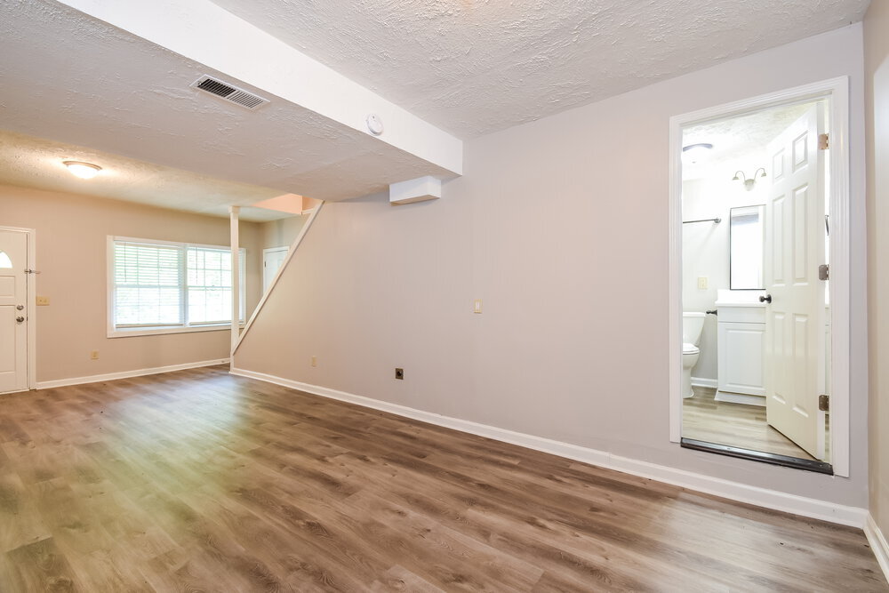 Building Photo - 188 Cherokee Village Dr