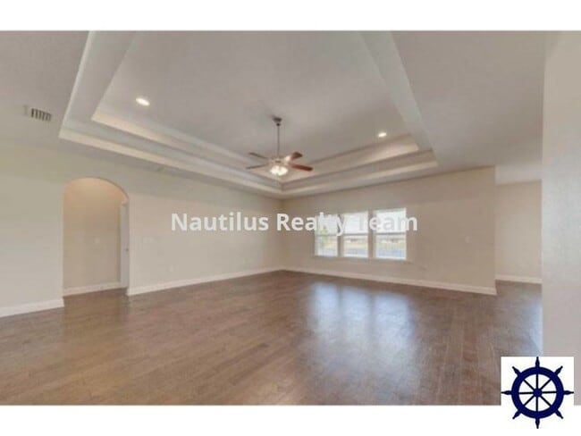 Building Photo - 109 S Shoreview Dr