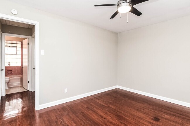 Building Photo - Rental Home in Ferguson MO