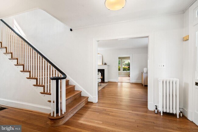 Building Photo - 4008 Rosemary St