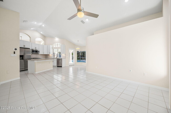 Building Photo - 174 Martesia Way