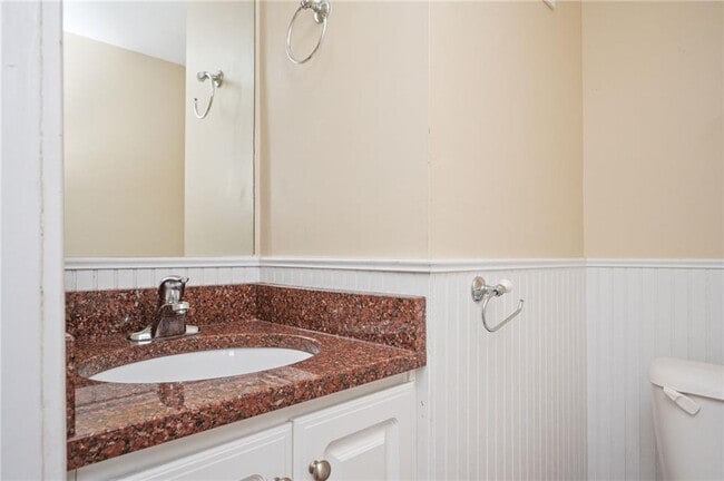 Building Photo - 31 Villa Ct SE