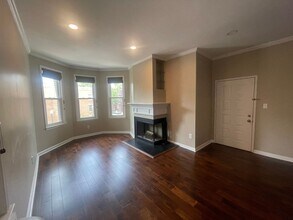 Building Photo - Dupont Circle 2-level Condo at The Cygnet. 1 Bed/1 Full Bath, Fireplace and Modern Kitchen