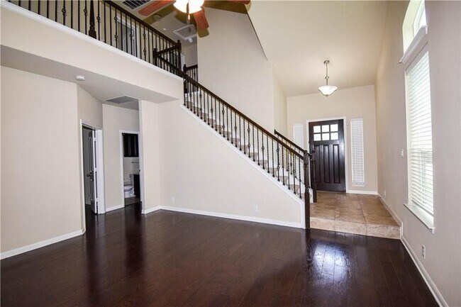 Building Photo - 8548 White Ibis Dr