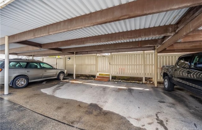 Building Photo - 1408 Long Island Ct