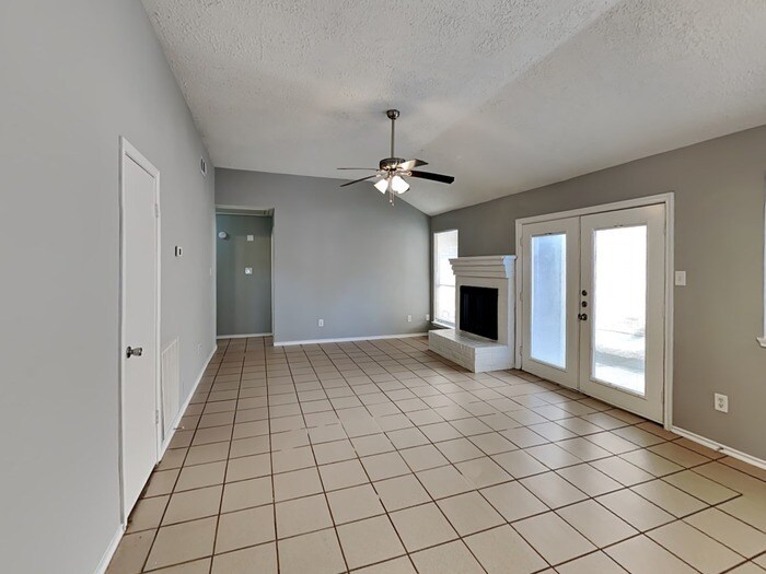 Building Photo - 5110 Fox Hollow Blvd