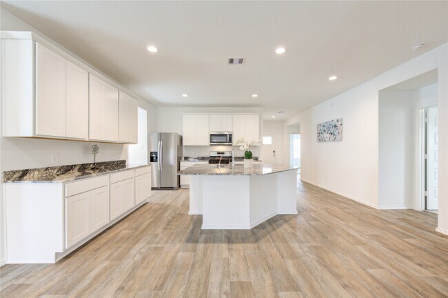 Building Photo - 2913 Misty Elm Ln