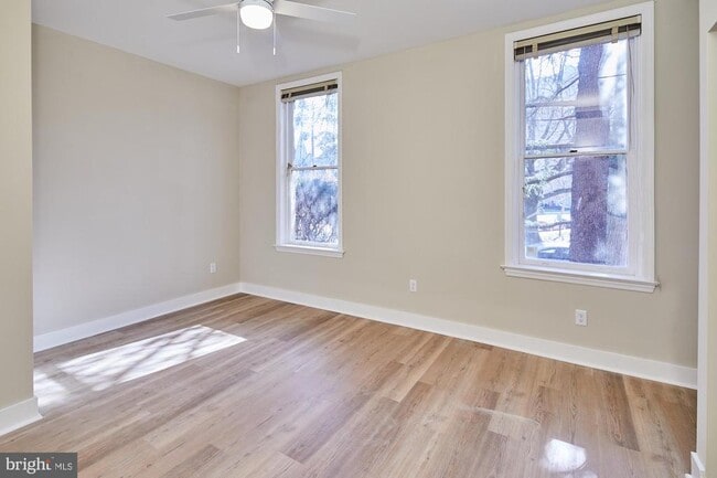 Building Photo - 1400 Delaware Ave