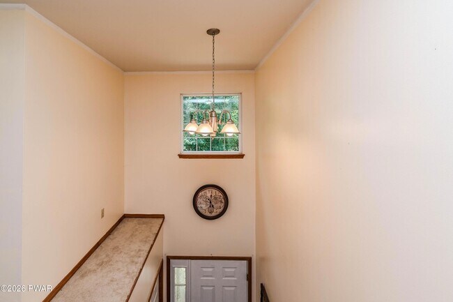 Building Photo - 3290 Bluebird Dr