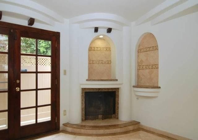 Building Photo - 13959 Victory Blvd