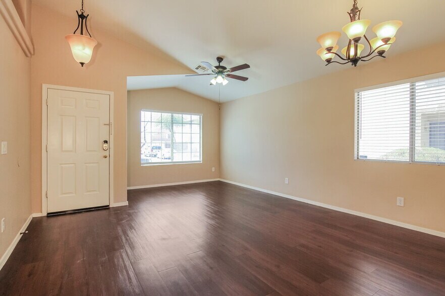 Building Photo - 21818 W Sonora St