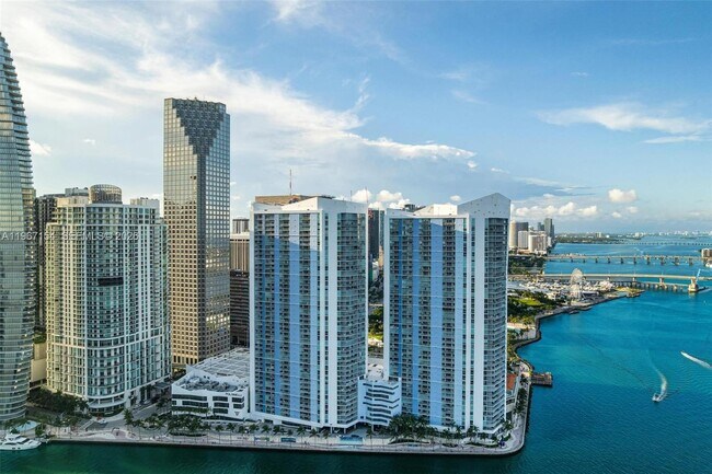 Building Photo - 325 S Biscayne Blvd