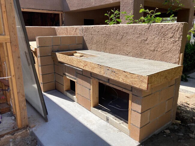 Building Photo - 73323 Boxthorn Ln