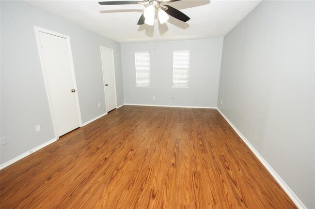 Building Photo - 7925 Grove Ridge Dr
