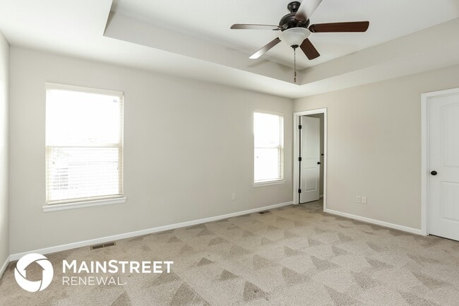 Building Photo - 18701 E 19 Terrace S