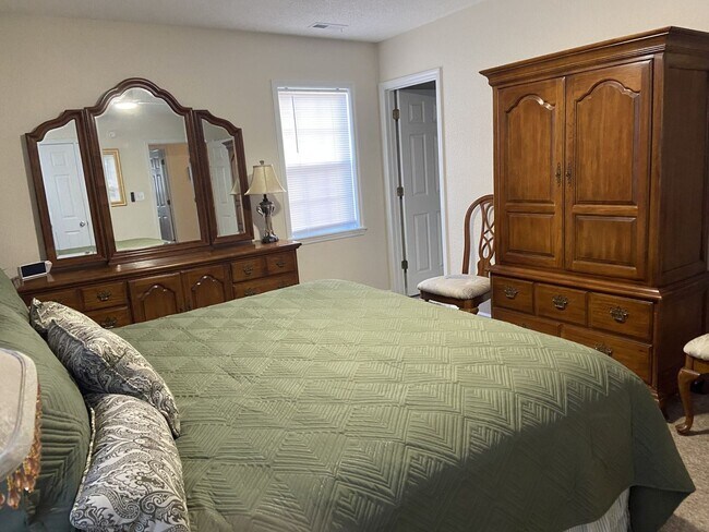 Building Photo - Fully Furnished rental in Pelletier