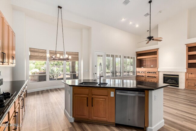 Building Photo - 7446 E Journey Ln