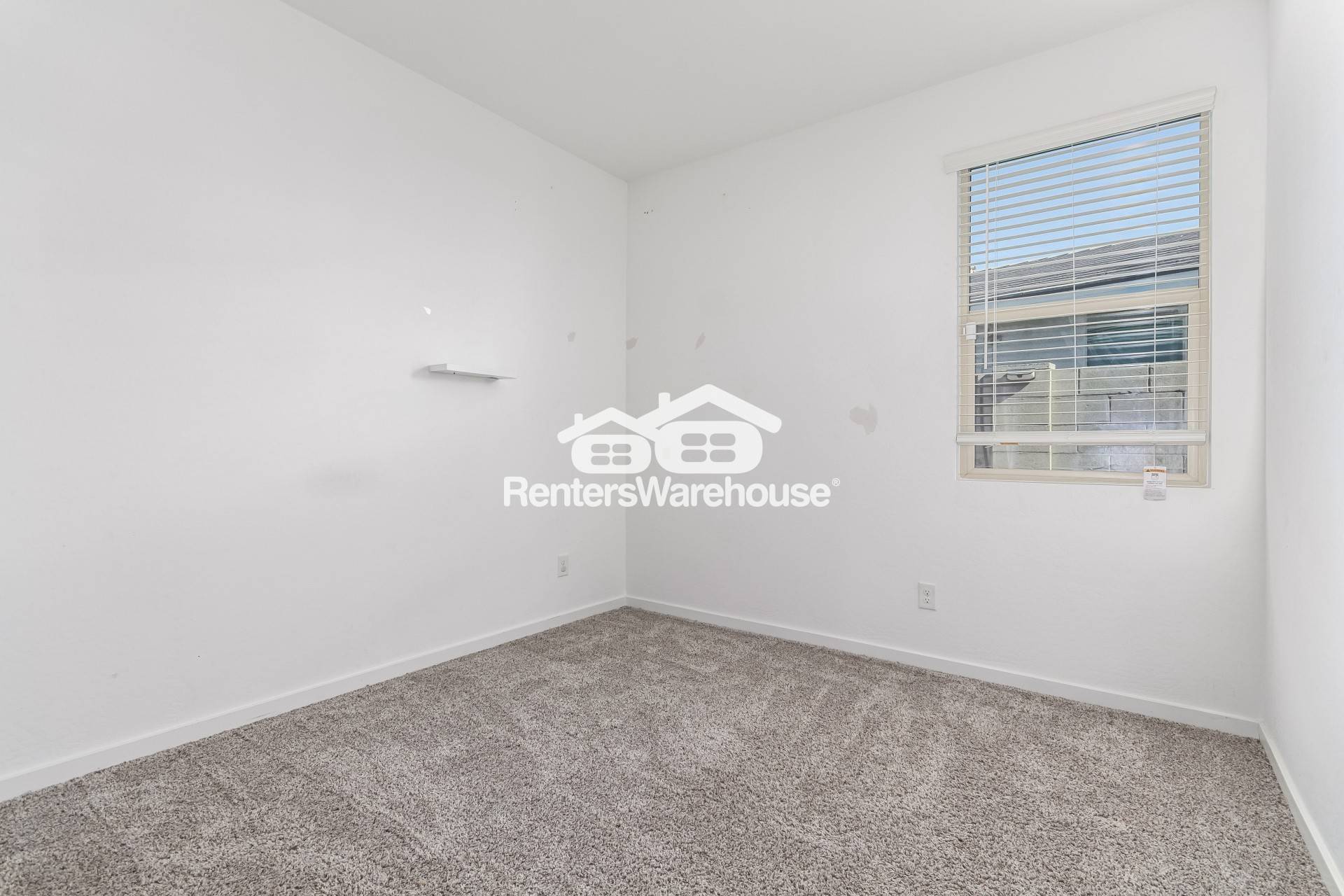 Building Photo - 6824 W Vly Vw Dr