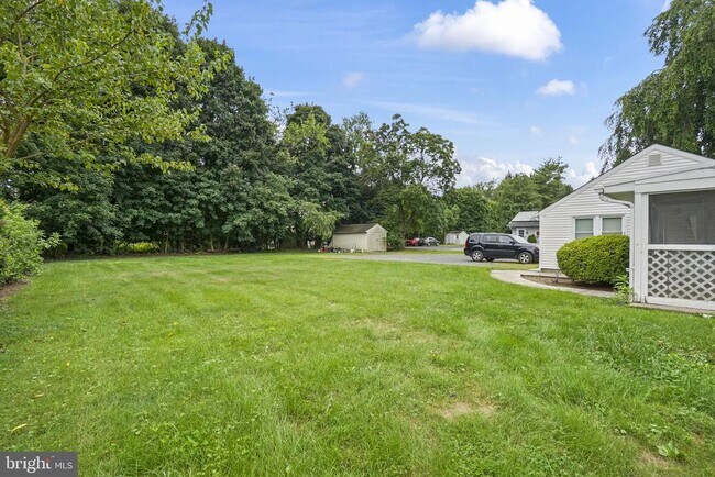 Building Photo - 432 Plainsboro Rd