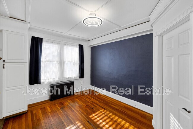 Building Photo - 44 Providence St