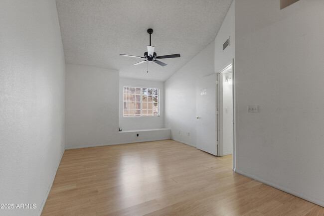 Building Photo - 625 S Westwood