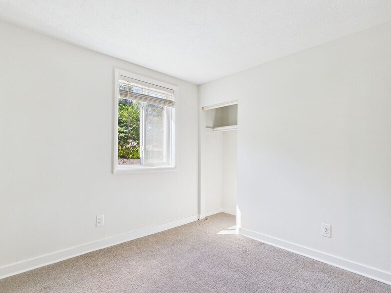 Building Photo - 3204 Midlothian Tpke