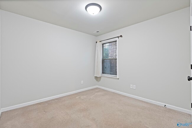 Building Photo - 118 Beaver Brook Pl