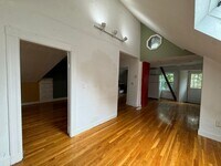 Building Photo - The Best Home in Brighton