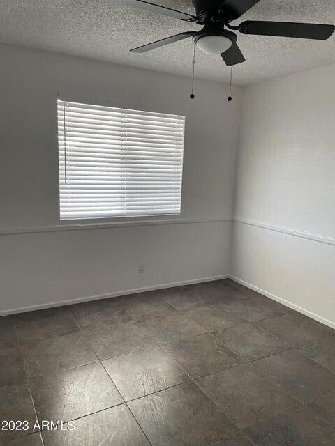 Building Photo - 1242 W Carla Vista Dr