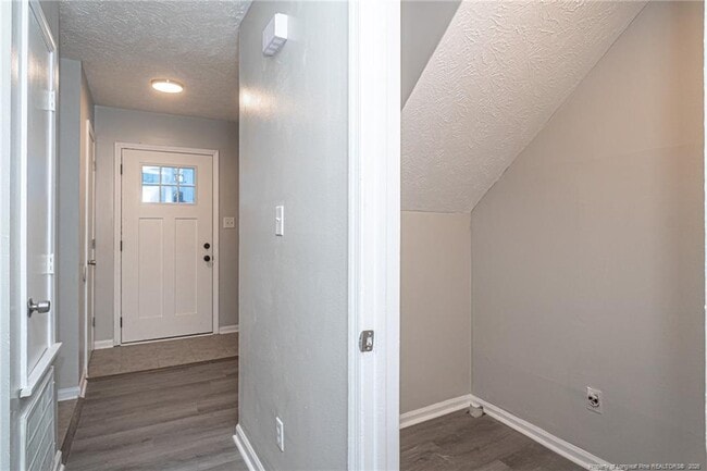 Building Photo - 5717 Aftonshire Dr
